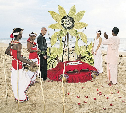 необычная свадьба - свадьба на пляже